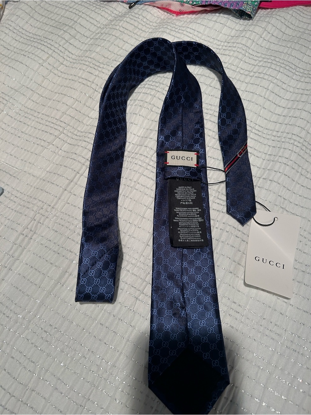 Gucci Navy Blue Patterned Silk Tie - Picture 2 of 3